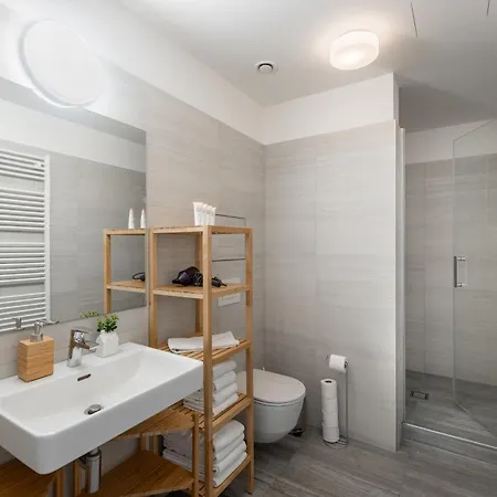 Elegant Karlin | Terrace & Parking * 布拉格