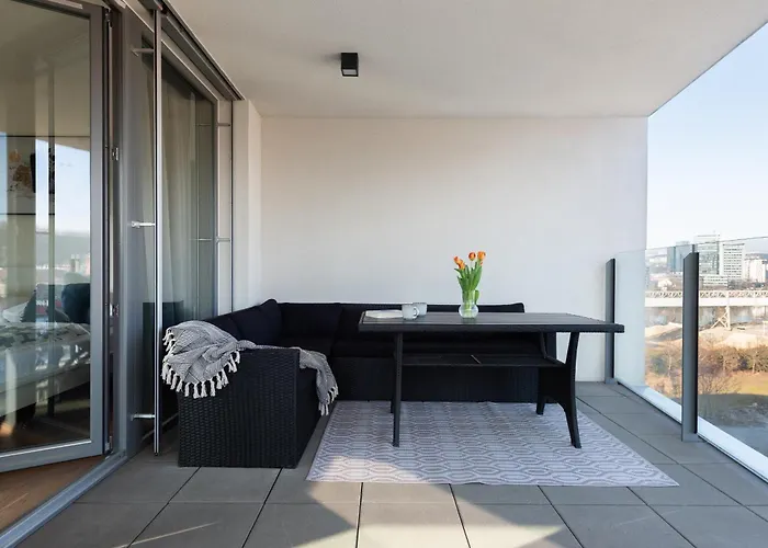 Appartement Elegant Karlin With Terrace & Parking Prague