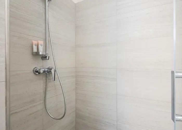 Elegant Karlin With Terrace & Parking * Prague